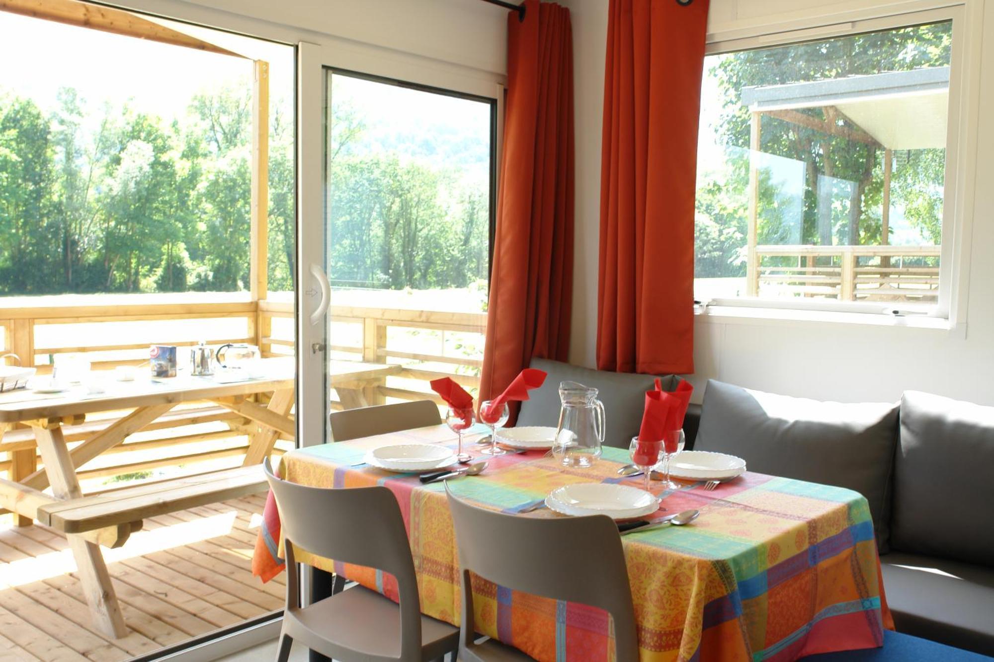 לארונס Camping Ayguebere מראה חיצוני תמונה